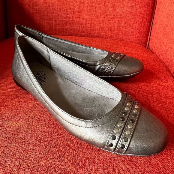 Life Stride Velocity with Memory Foam and Flex Rubber Outsole - Picture 1 of 6